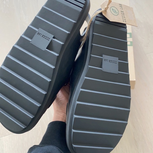 Design lab Bali black sandals - brand new with box - Picture 2 of 2